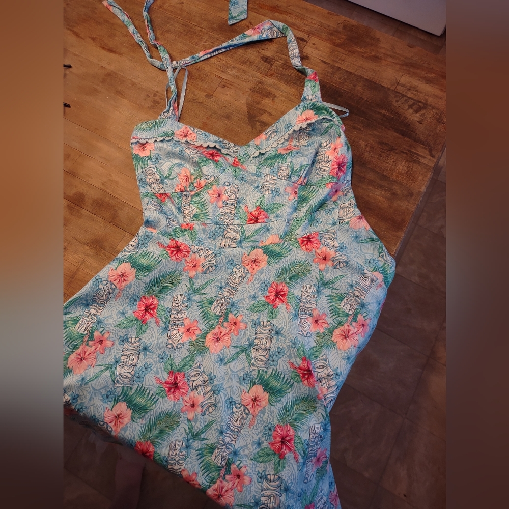 Hot Topic Tiki Pinup Dress